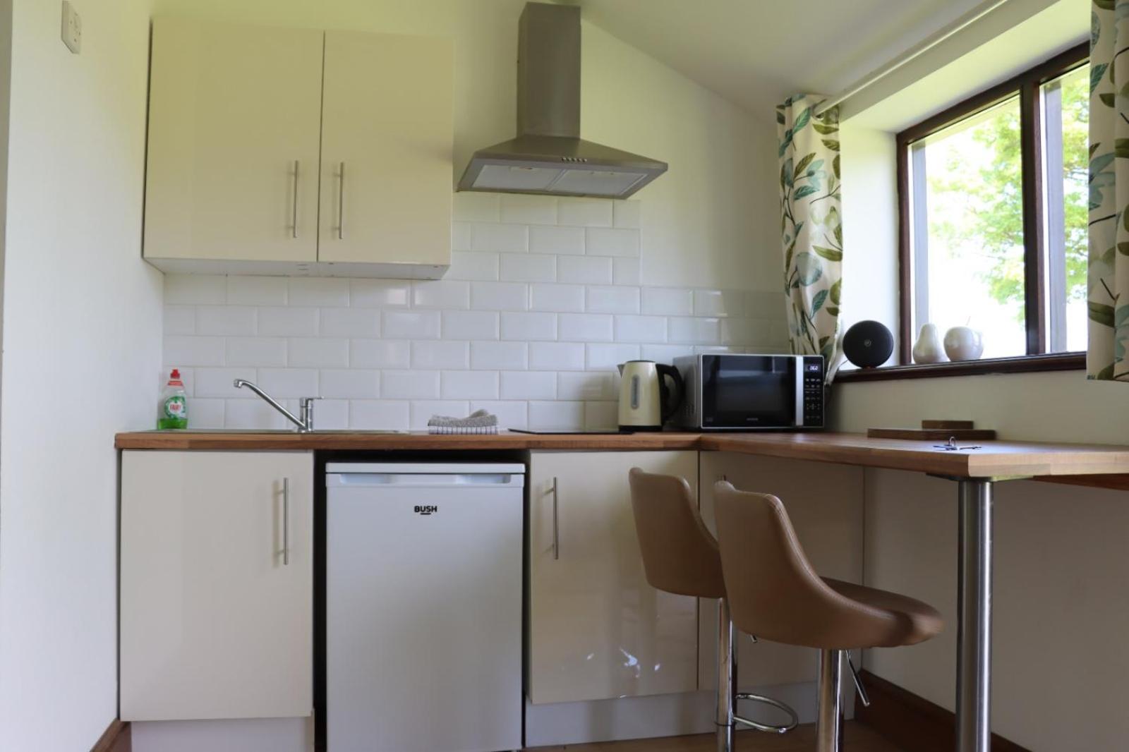 Malthouse Farm Cottage Studio Dilhorne ภายนอก รูปภาพ
