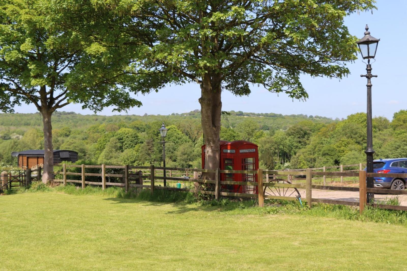 Malthouse Farm Cottage Studio Dilhorne ภายนอก รูปภาพ